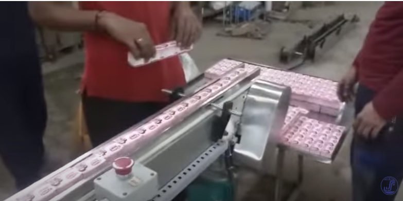 You are currently viewing Automatic Carton Bundling Over Wrapping Machine