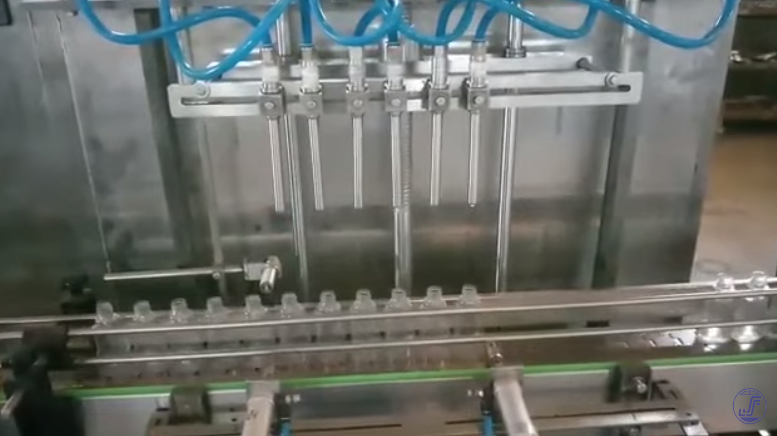 You are currently viewing Automatic Hand Sanitizer Packaging Machine